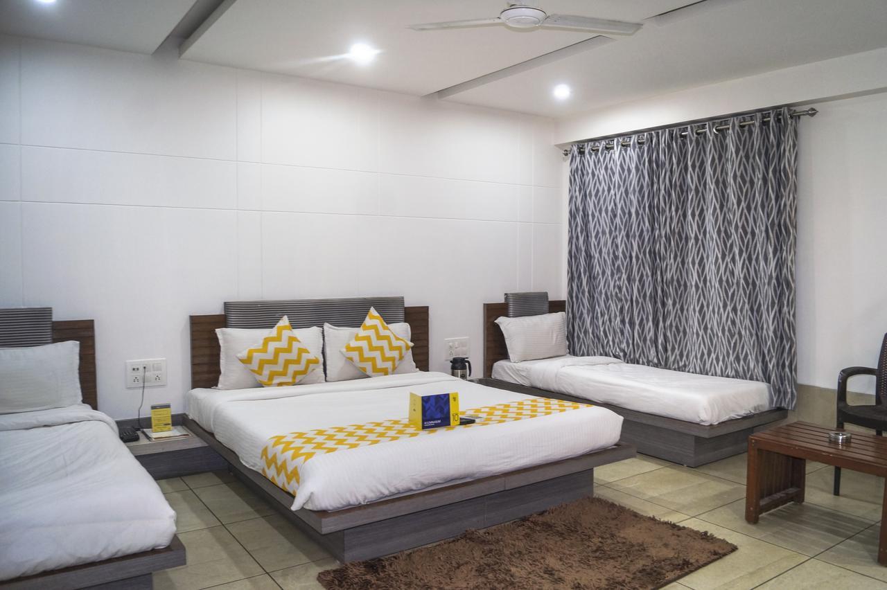 Hotel Darshan Sp Ring Road Naroda Екстер'єр фото