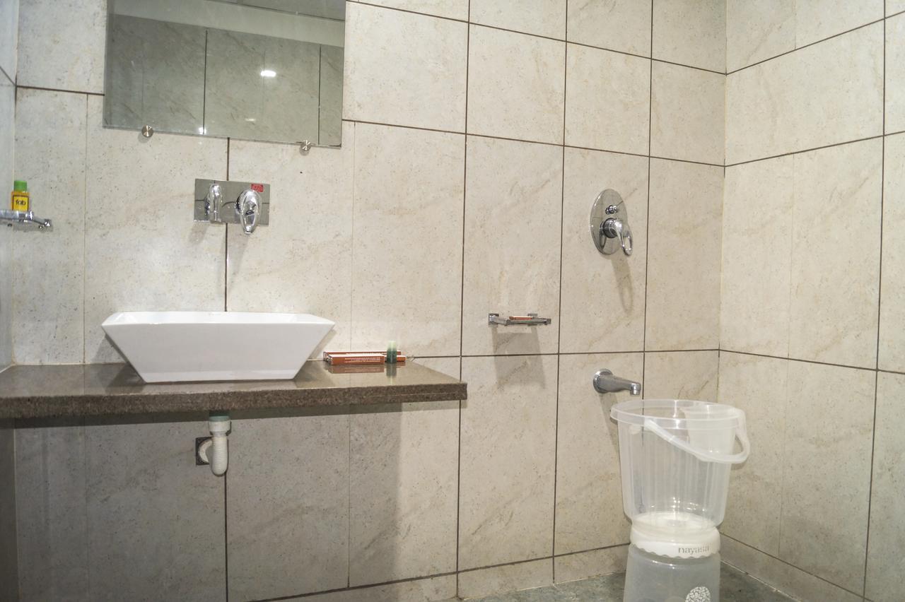 Hotel Darshan Sp Ring Road Naroda Екстер'єр фото