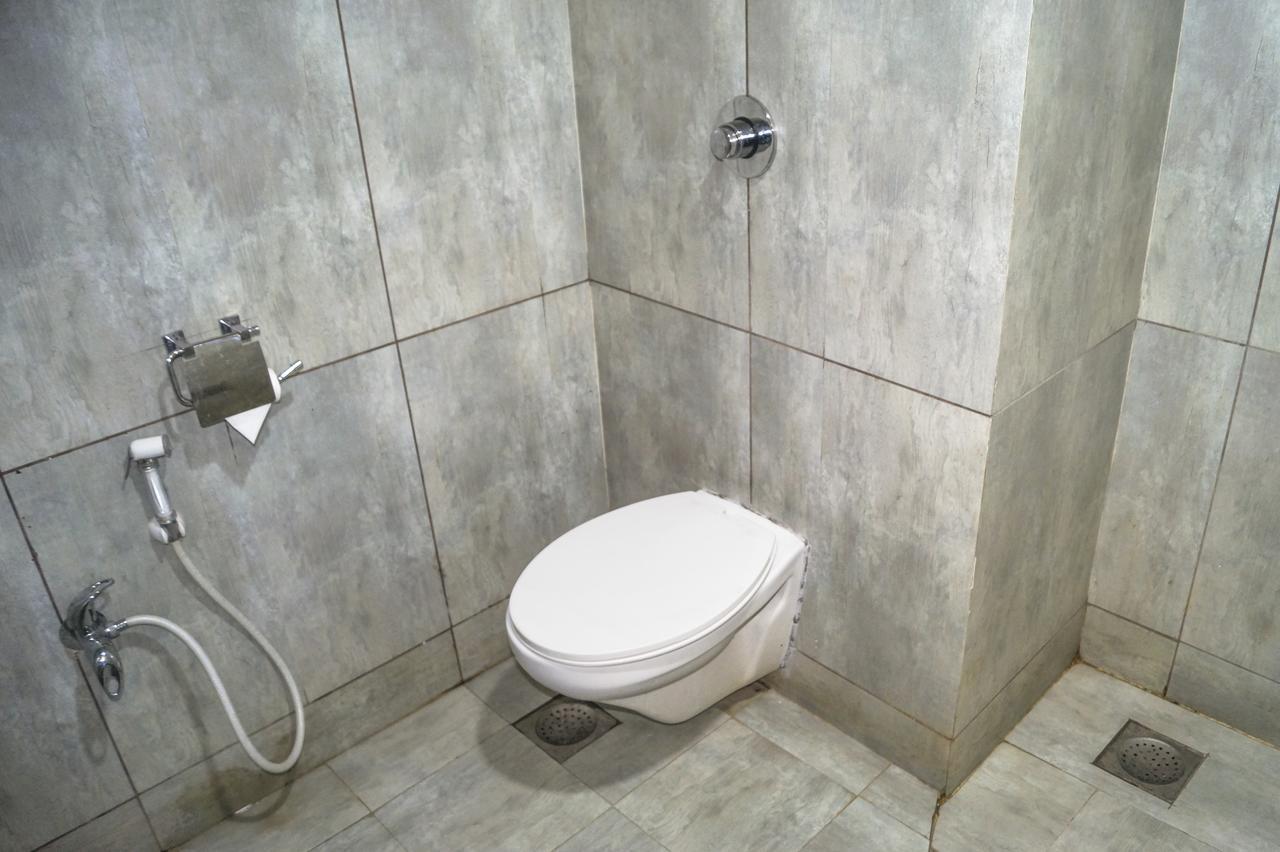 Hotel Darshan Sp Ring Road Naroda Екстер'єр фото
